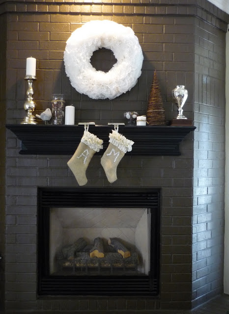 4-holiday-diy-coffee-filter-wreath-done