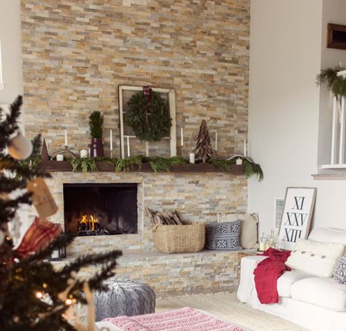 fireplace-christmas-mantel