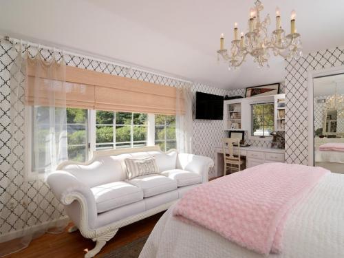 2017 trends woven shades with sheer panels